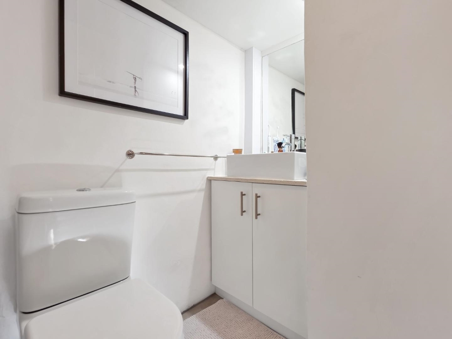 1 Bedroom Property for Sale in Gardens Western Cape
